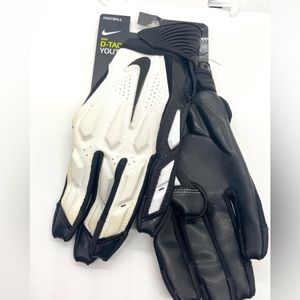 Nike Youth D-Tack Lineman Football Gloves Youth Size Medium Black/White New